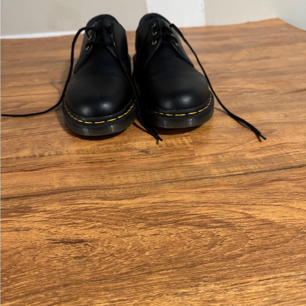 Dr. Martens Black Leather Oxfords Timeless Design